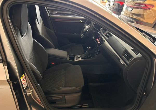 Skoda Superb cena 201990 przebieg: 1, rok produkcji 2024 z Kętrzyn małe 667